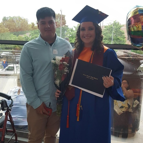 Meet your Posher, Jessica - Picture 1 of 1